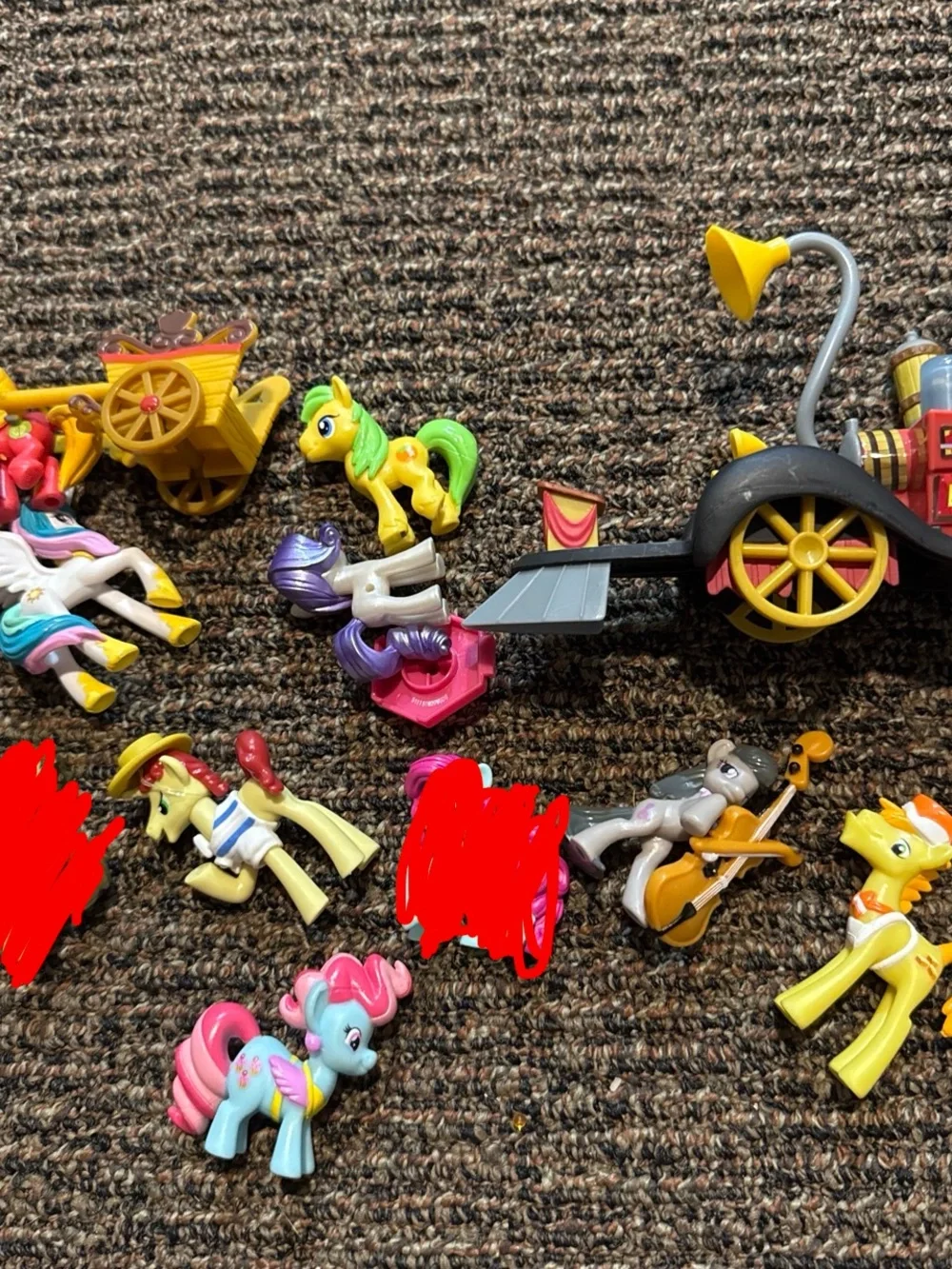My Little Pony Yellow Green Pink Purple Mini Figures & Accessories
